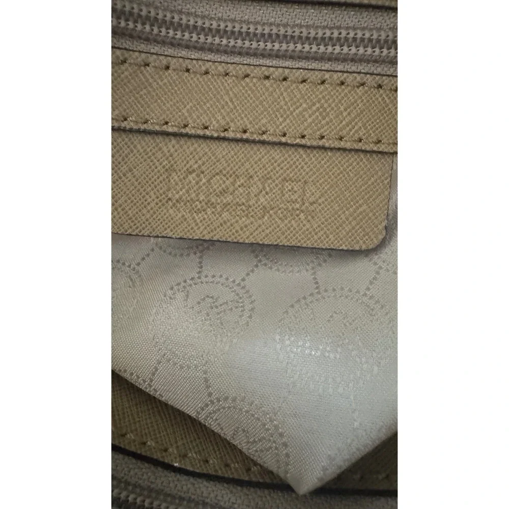 Michael Kors Jet Set Tan Saffiano Leather Satchel Crossbody Bag AV-1501 preloved